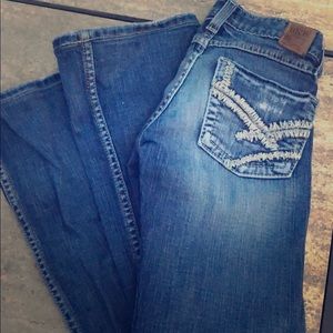 Brand new buckle jeans!